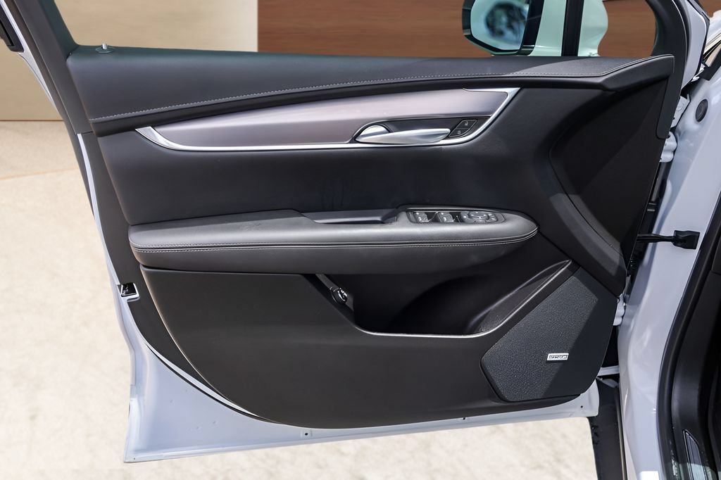 Certified 2024 Cadillac XT5 Luxury FWD image 24