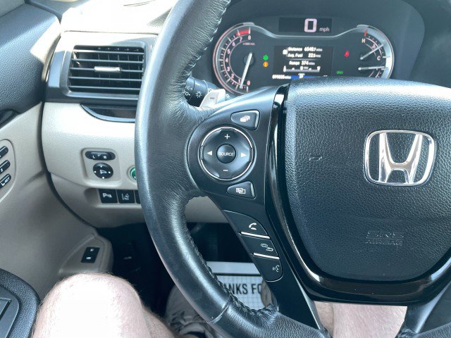 Used 2017 Honda Pilot Touring image 28