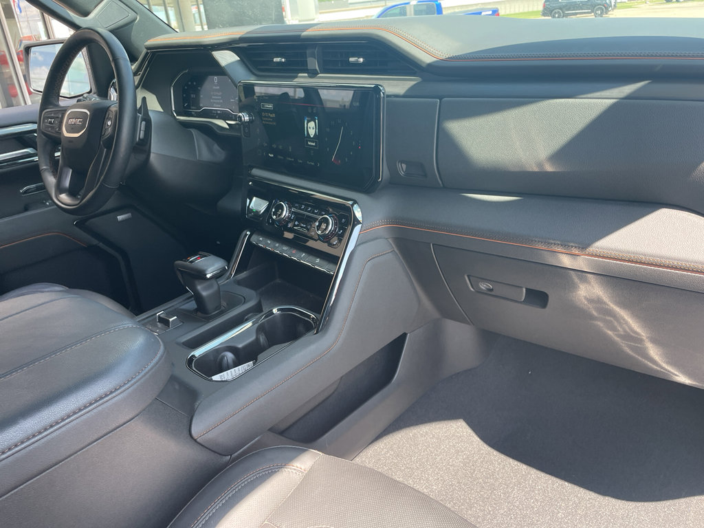 Used 2024 GMC Sierra 1500 AT4 w/ Technology Package image 27