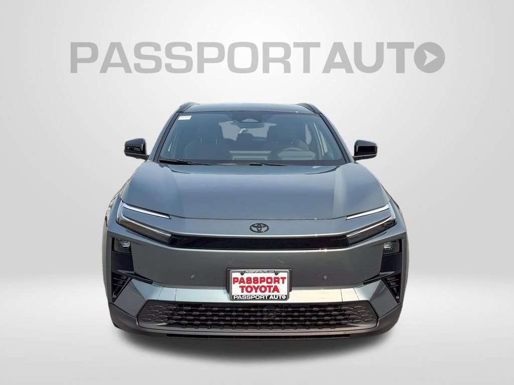 Used 2026 Toyota C-HR AWD/4WD image 11