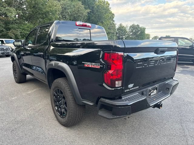 Used 2024 Chevrolet Colorado Trail Boss w/ Technology Package AWD/4WD image 3