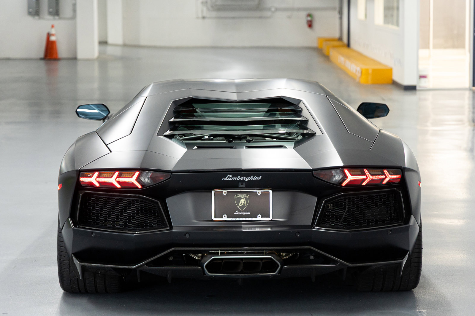 Used 2014 Lamborghini Aventador LP 700-4 AWD/4WD image 7