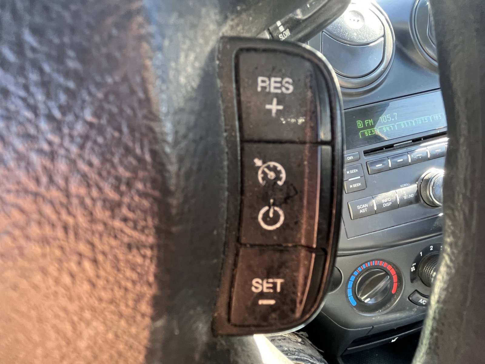 Used 2009 Chevrolet Aveo LT image 16