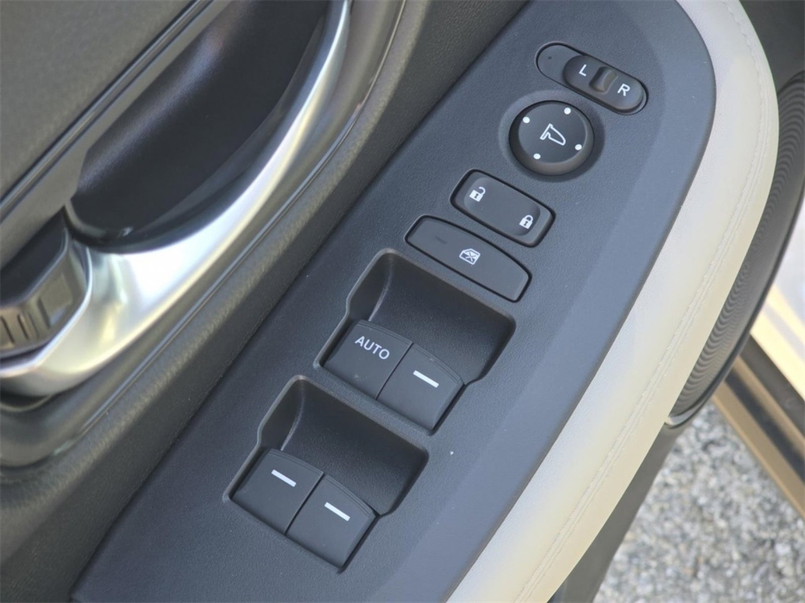 New 2026 Honda HR-V LX image 27