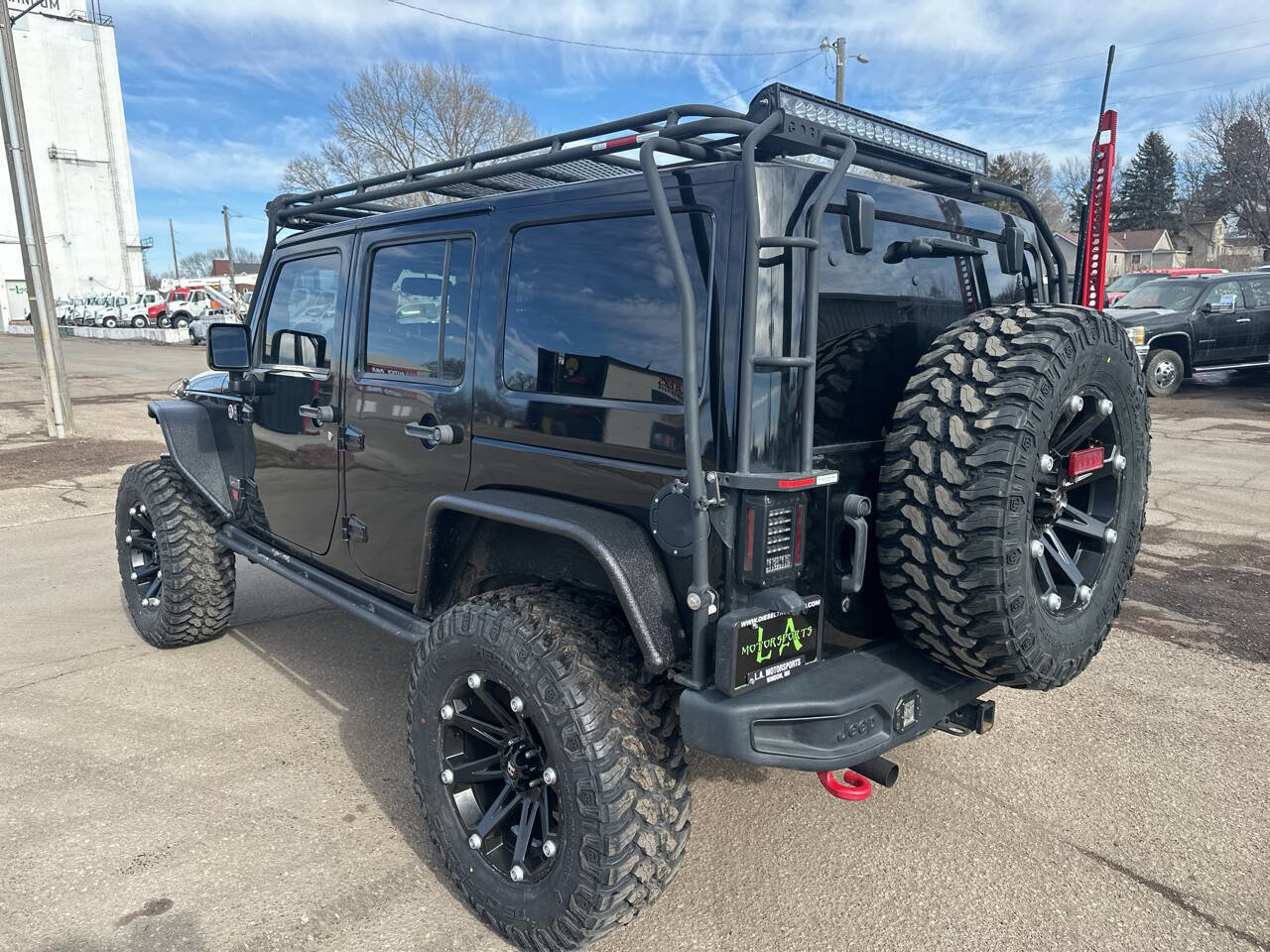 Used 2013 Jeep Wrangler Unlimited Rubicon image 3