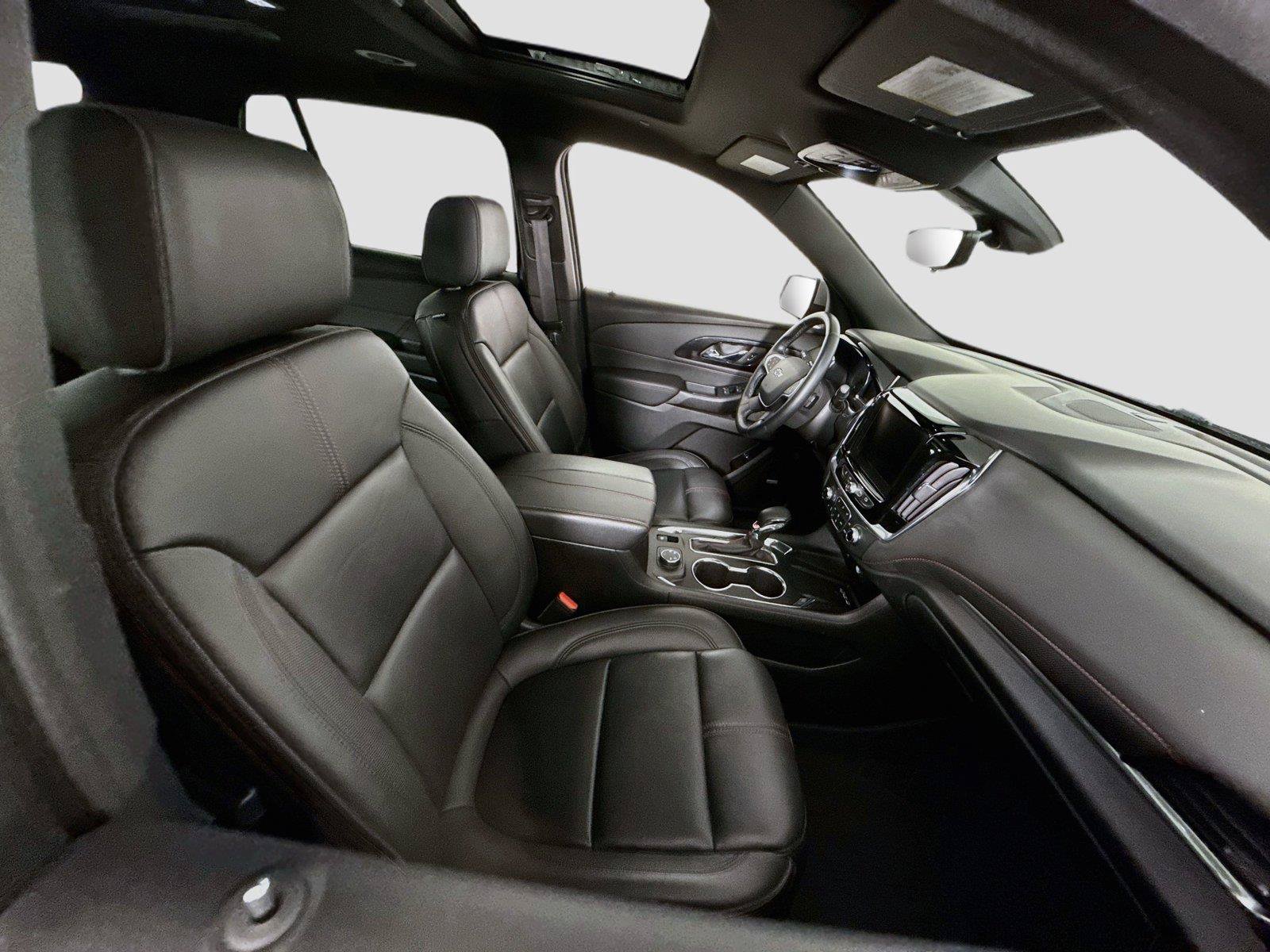 Used 2023 Chevrolet Traverse RS AWD/4WD image 23