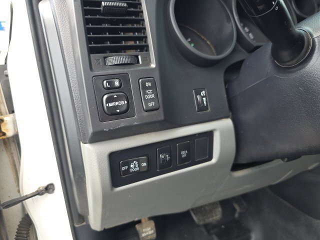 Used 2010 Toyota Tundra 4x4 Regular Cab Long Bed image 15