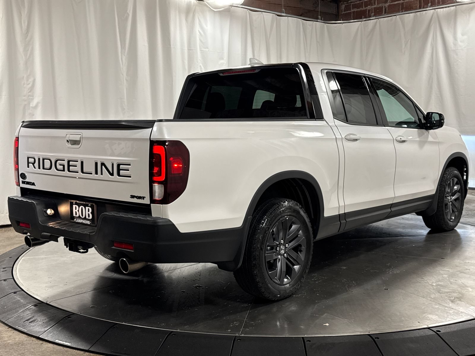 Used 2024 Honda Ridgeline Sport image 10
