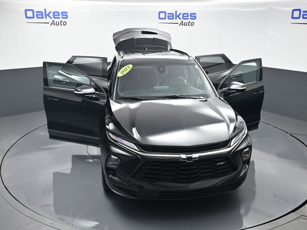 Used 2023 Chevrolet Blazer RS w/ Enhanced Convenience Package image 57
