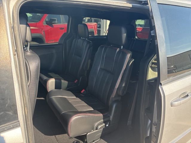 Used 2017 Dodge Grand Caravan GT FWD image 13