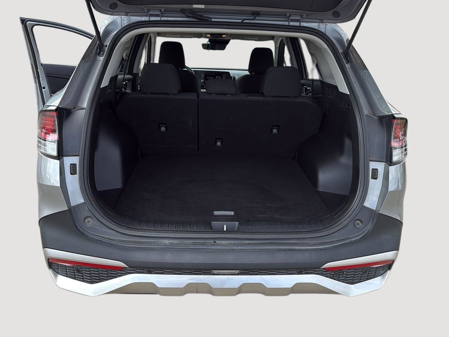 Used 2023 Kia Sportage LX image 20