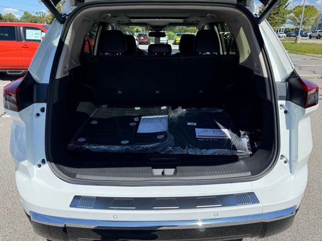 New 2026 Nissan Rogue Platinum image 10