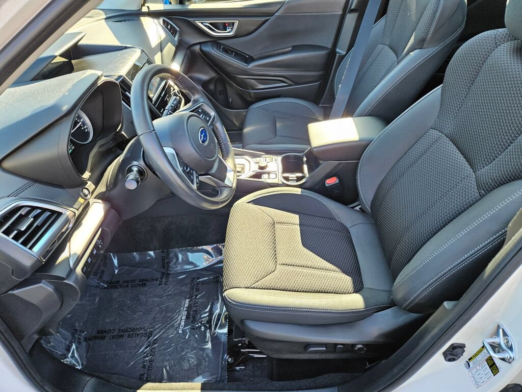 Used 2024 Subaru Forester Premium AWD/4WD image 17
