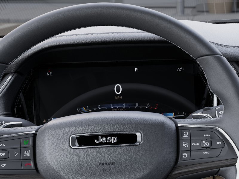 New 2025 Jeep Grand Cherokee Limited w/ Luxury Tech Group II image 17