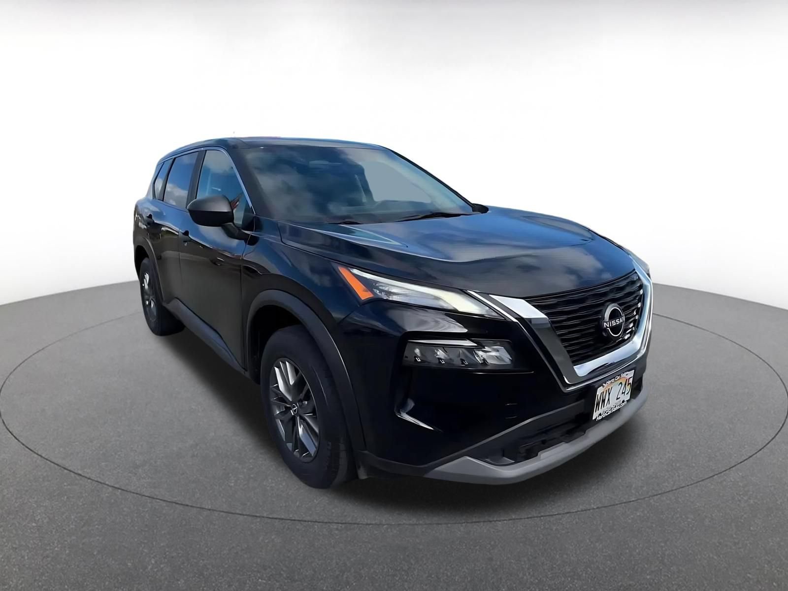Used 2023 Nissan Rogue S FWD image 3