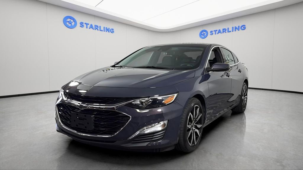 Used 2025 Chevrolet Malibu RS FWD image 16