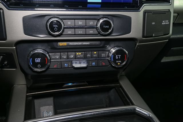 Used 2022 Ford F350 Lariat w/ Chrome Package AWD/4WD image 21