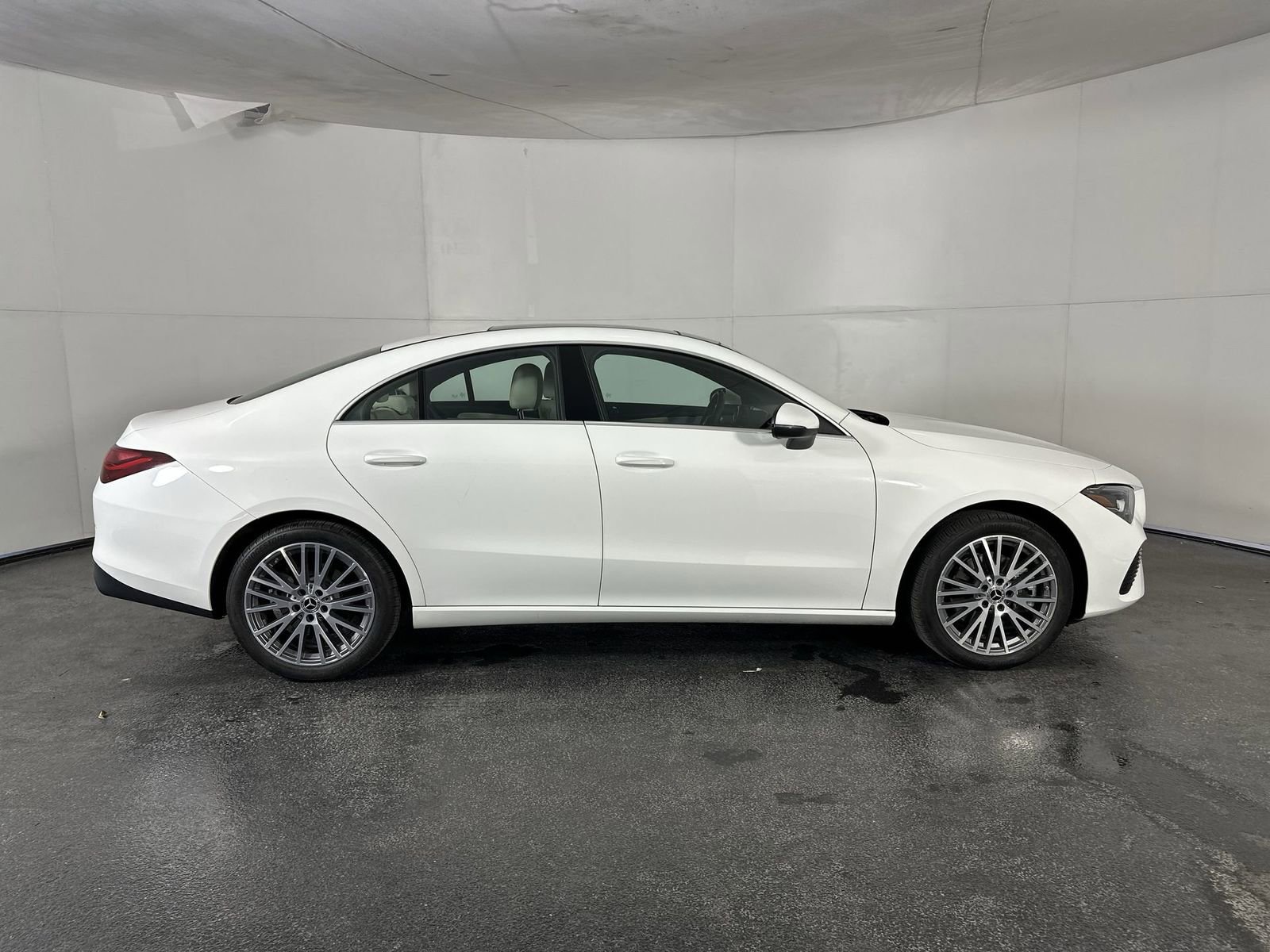 Used 2025 Mercedes-Benz CLA 250 image 13