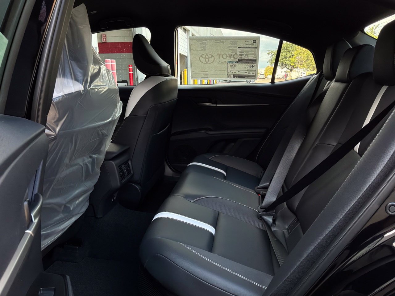 New 2026 Toyota Camry SE FWD image 11