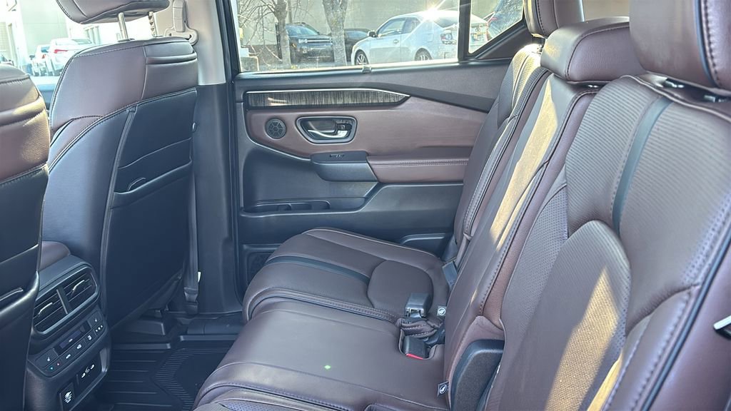Certified 2024 Honda Pilot Elite image 29