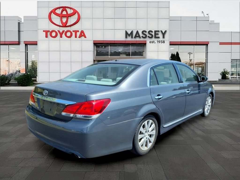 Used 2011 Toyota Avalon Limited FWD image 3
