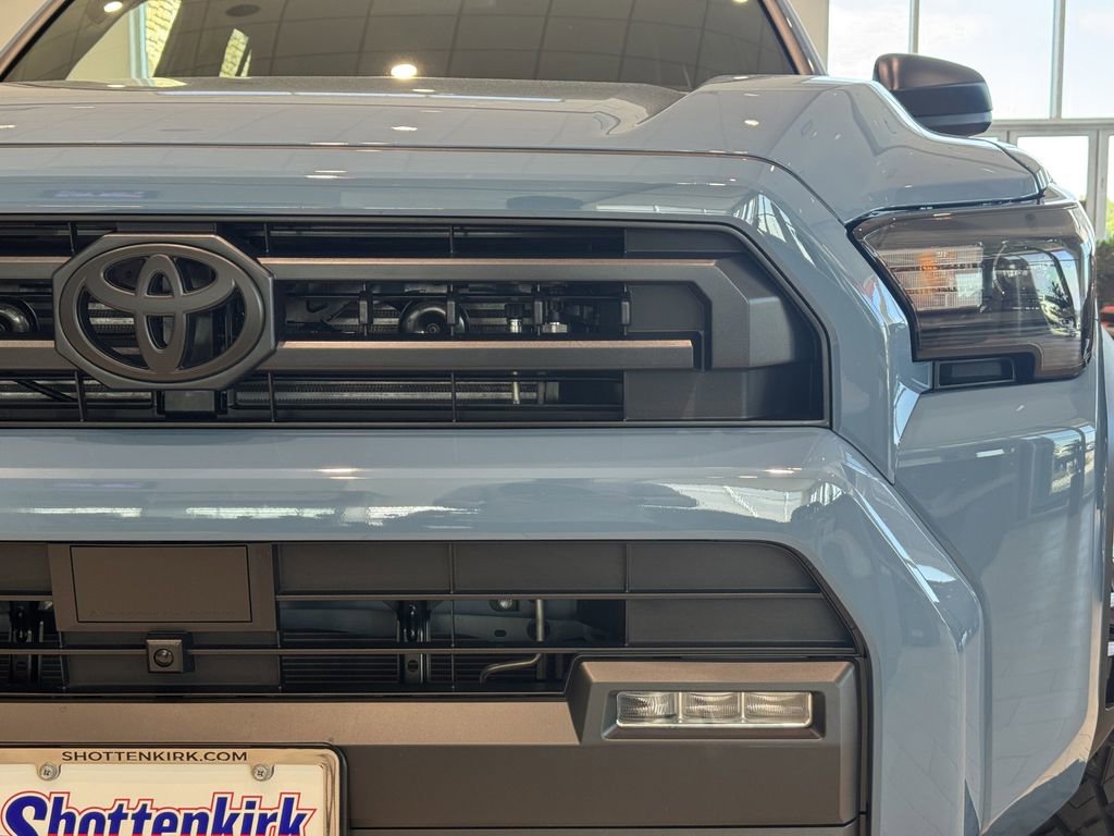 Used 2026 Toyota 4Runner SR5 AWD/4WD image 8