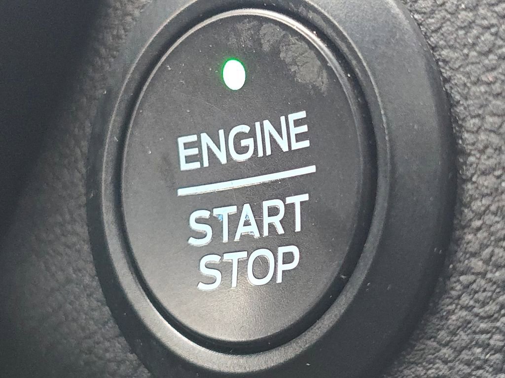 Used 2020 Ford Escape SEL image 31