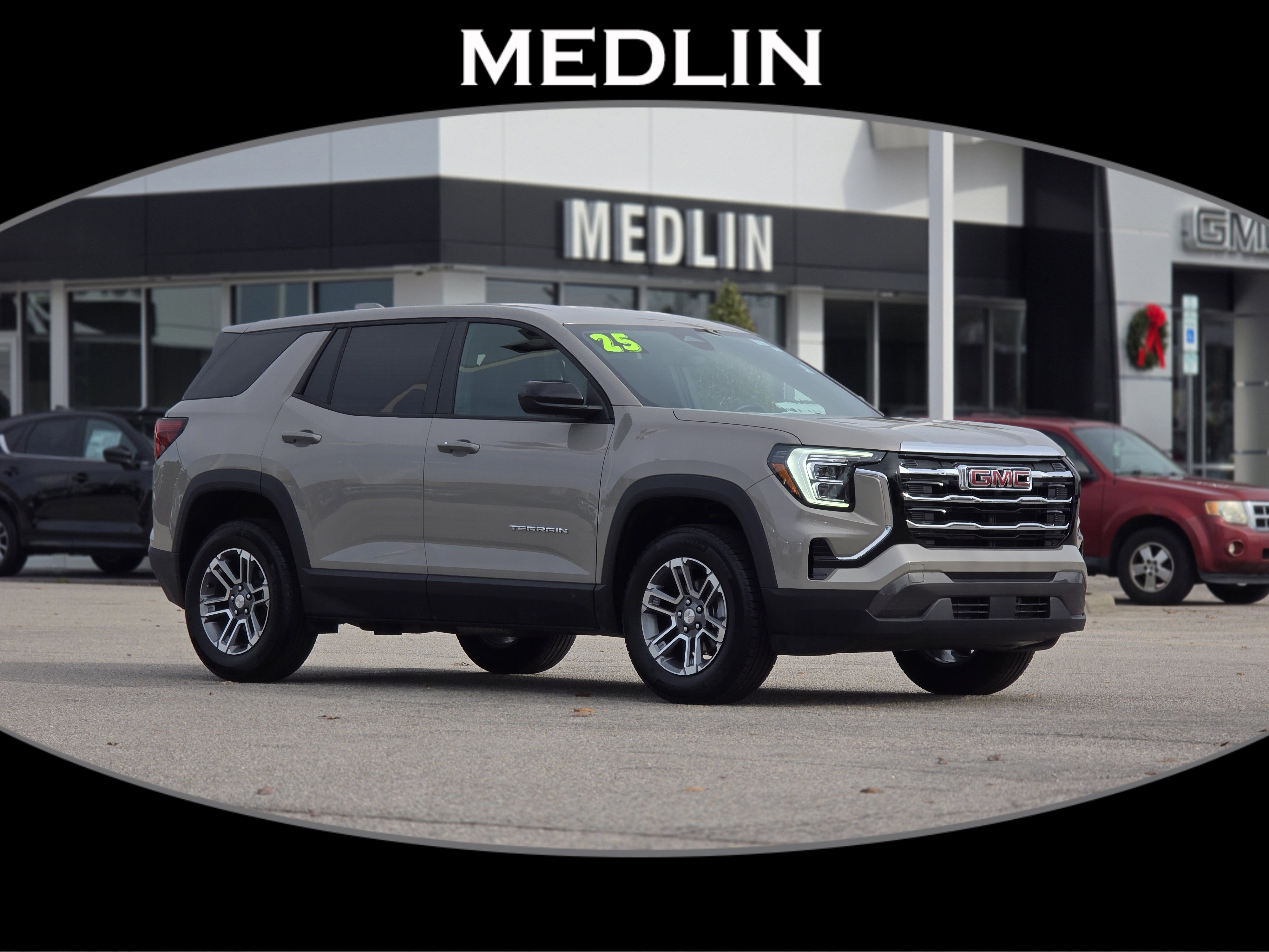 Used 2025 GMC Terrain Elevation