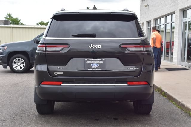 Used 2023 Jeep Grand Cherokee L Limited AWD/4WD image 10