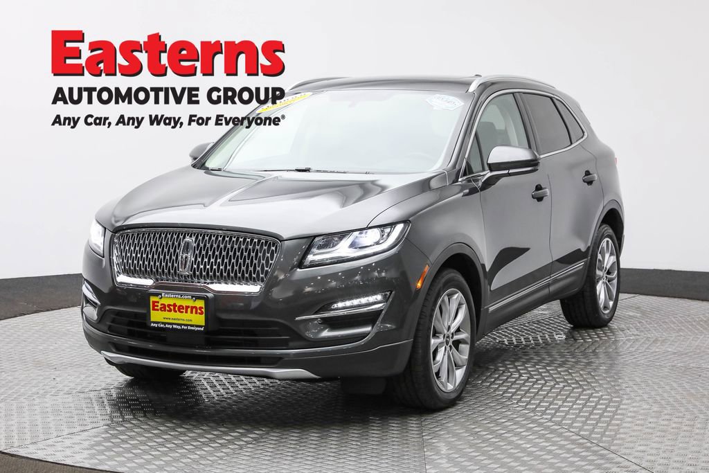Used 2019 Lincoln MKC Select w/ Select Plus Package image 1
