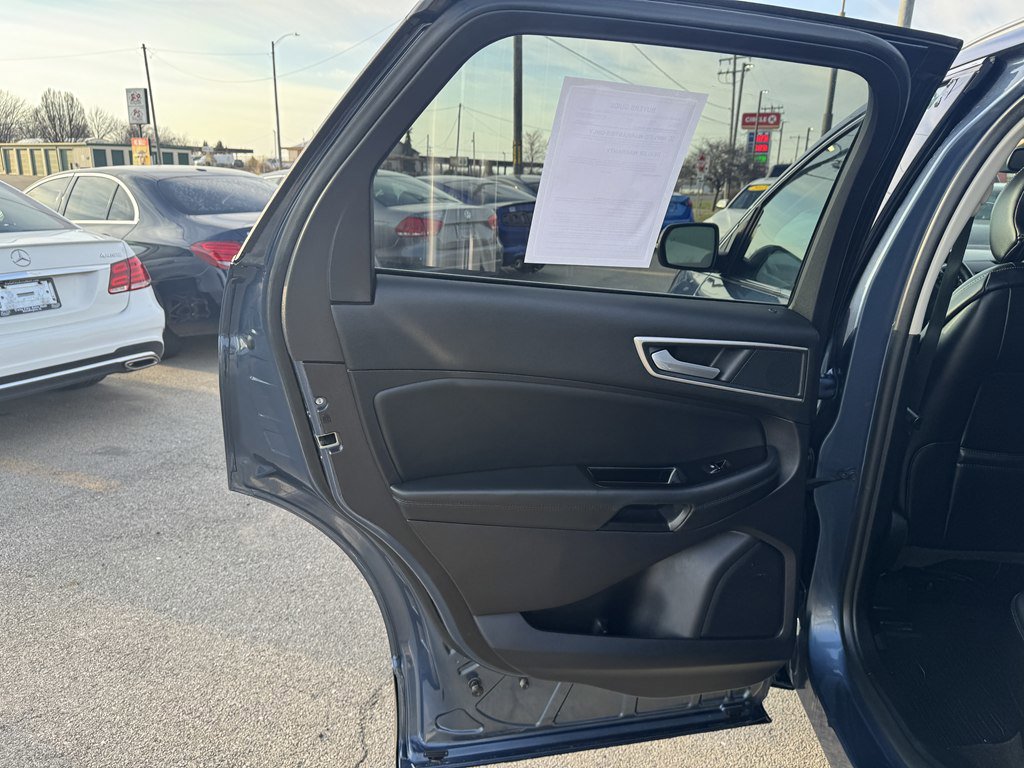 Used 2019 Ford Edge SEL w/ Equipment Group 201A AWD/4WD image 20