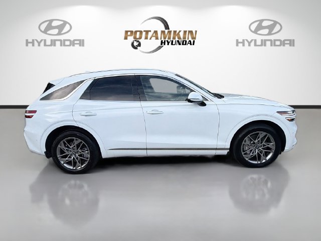 Used 2023 Genesis GV70 2.5T w/ Advanced Package AWD/4WD image 4