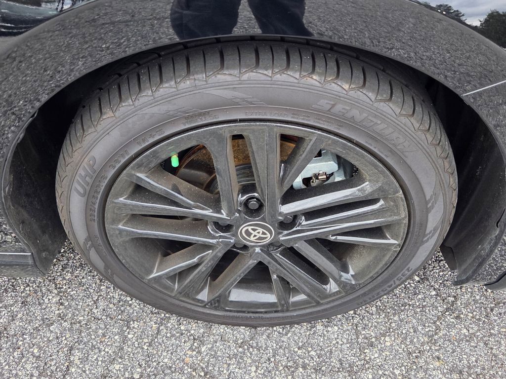 Used 2025 Toyota Camry SE image 16