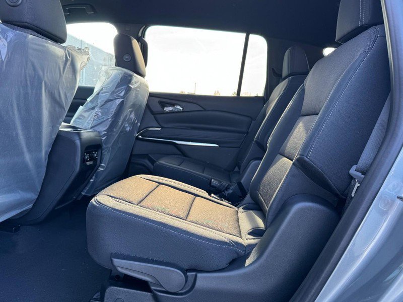 New 2026 Chevrolet Traverse LT image 7