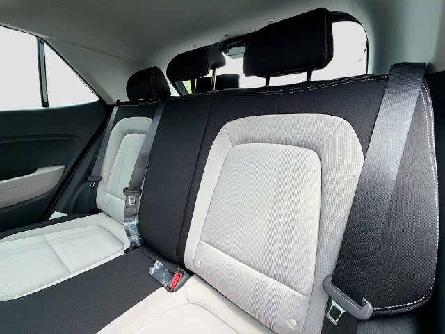 New 2026 Hyundai Venue SEL FWD image 17