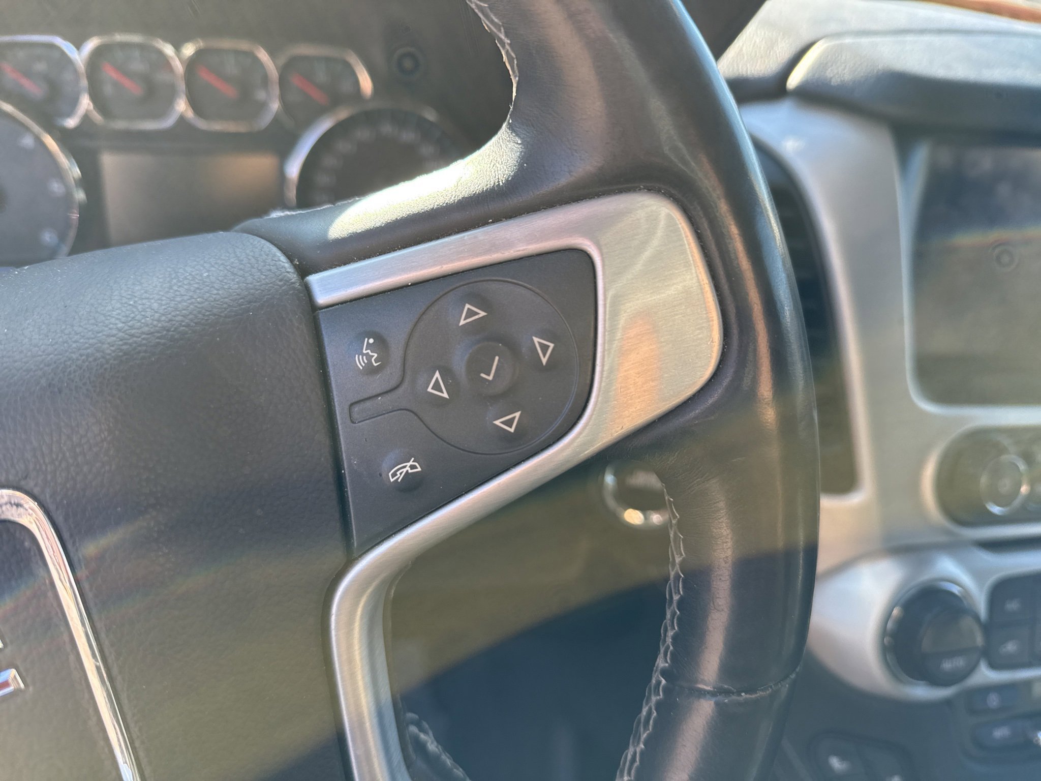 Used 2017 GMC Yukon SLT w/ HD Trailering Package image 22