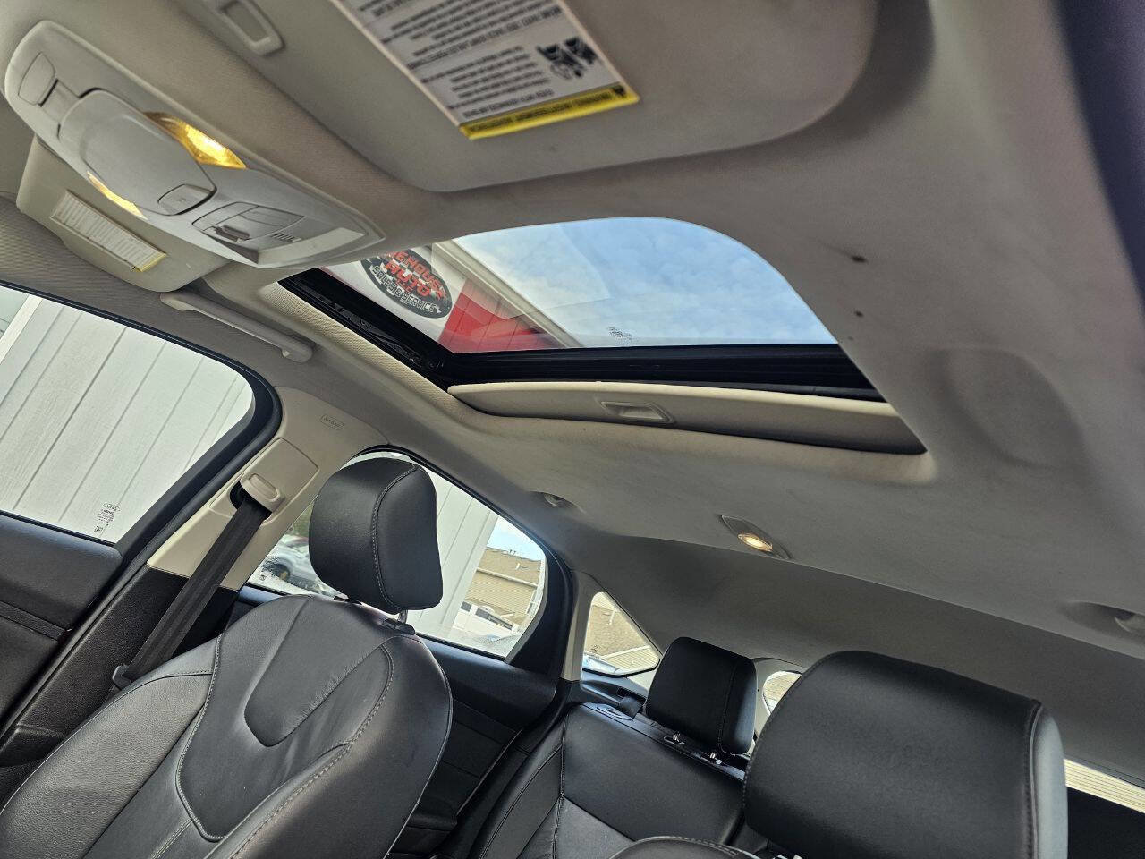 Used 2017 Ford Focus Titanium image 12