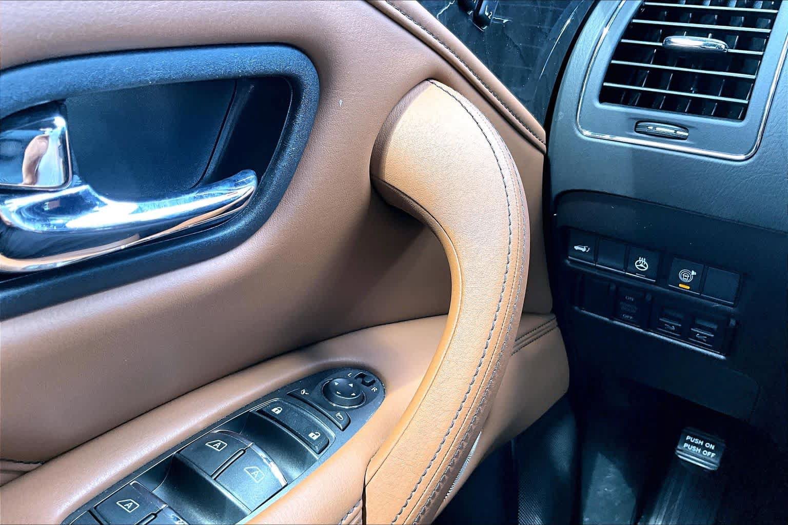 Used 2023 INFINITI QX80 Sensory w/ Cargo Package RWD image 36
