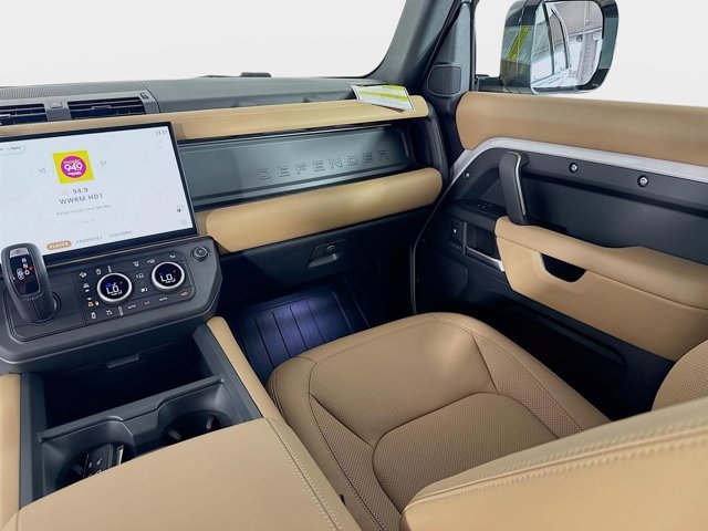Used 2026 Land Rover Defender 110 S image 26