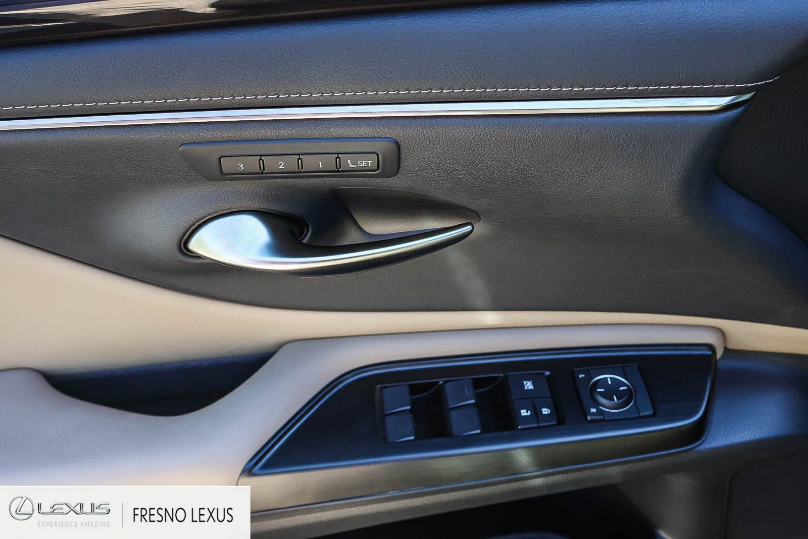 Used 2019 Lexus ES 350 w/ Premium Package image 23