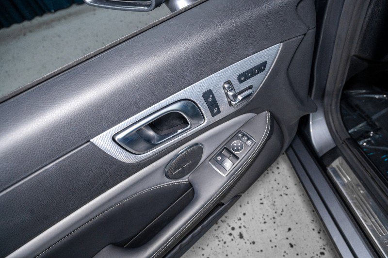 Used 2020 Mercedes-Benz SLC 300 image 16