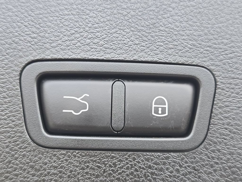 Used 2024 Dodge Hornet R/T Plus AWD/4WD image 18