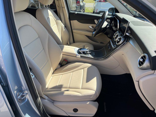 Used 2017 Mercedes-Benz GLC 300 4MATIC image 18