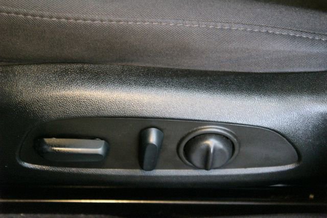 Used 2022 Chevrolet Malibu LT FWD image 17