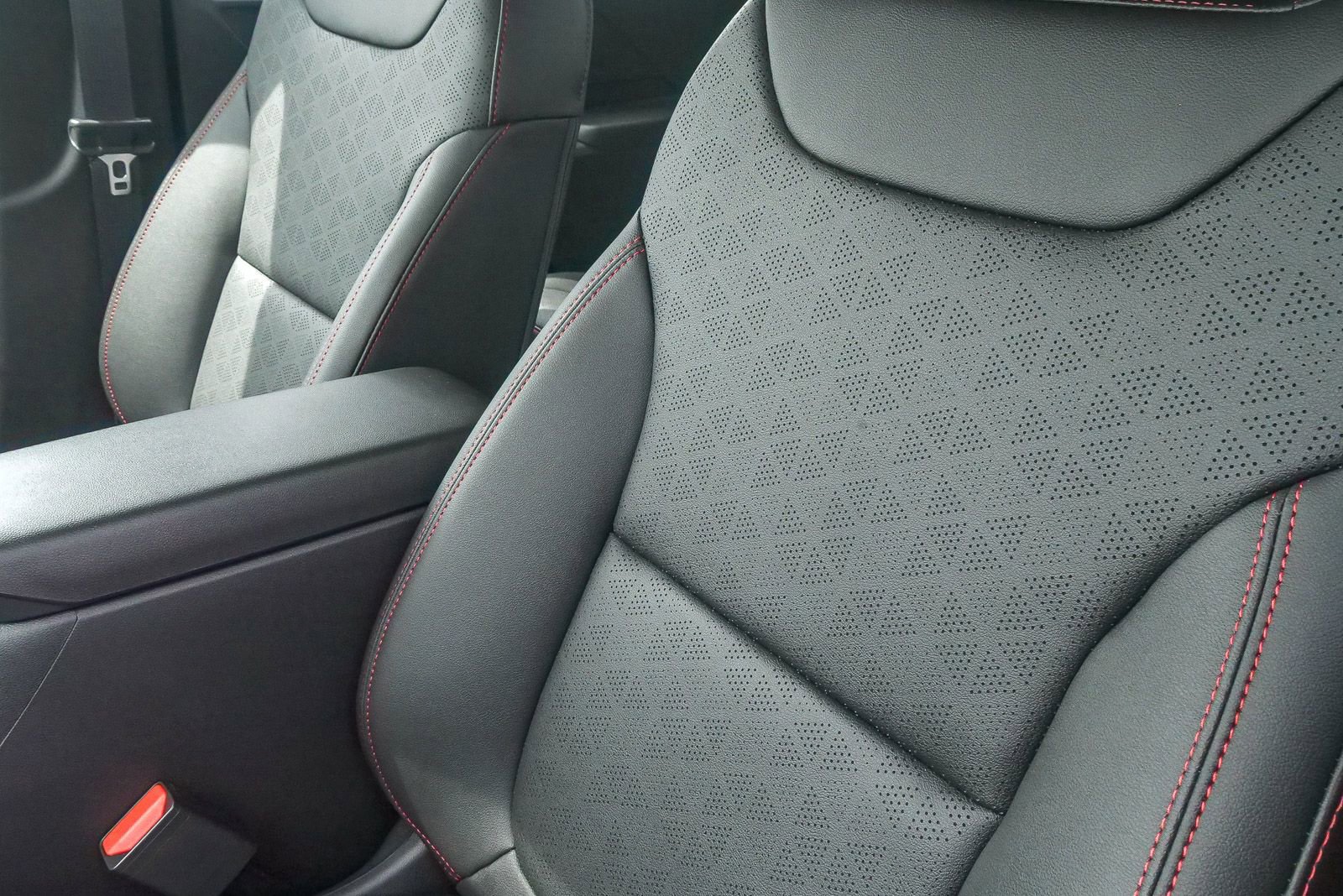 New 2027 Chevrolet Bolt RS w/ Technology Package image 21