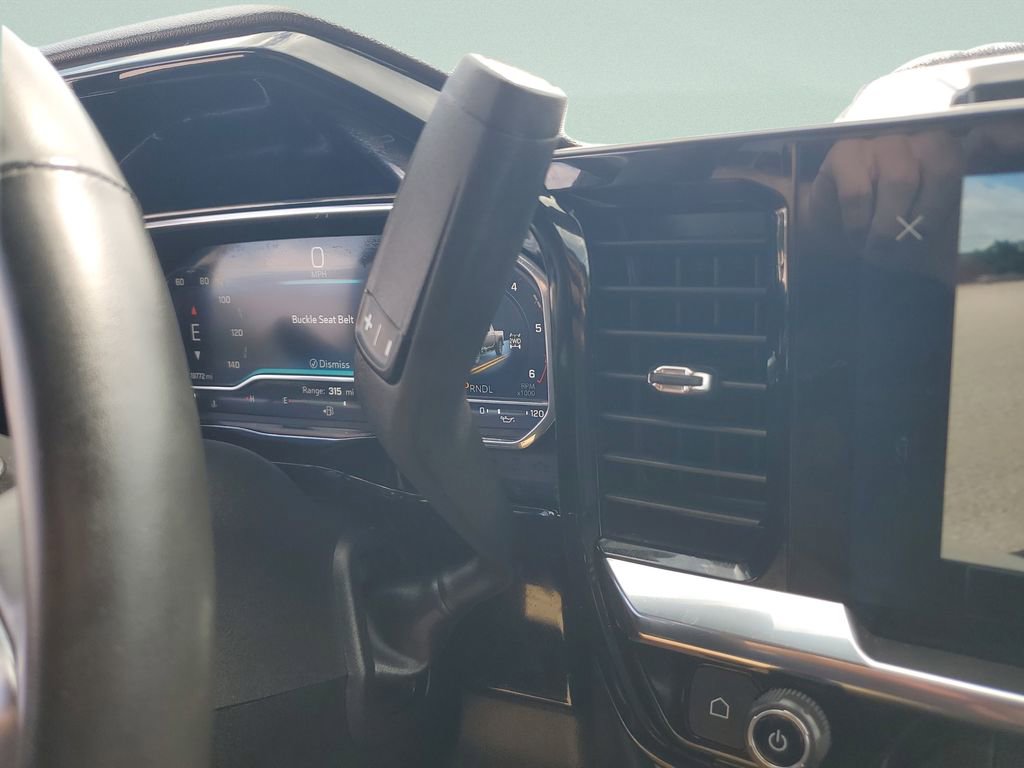 Used 2025 Chevrolet Silverado 2500 LT w/ Convenience Package image 18