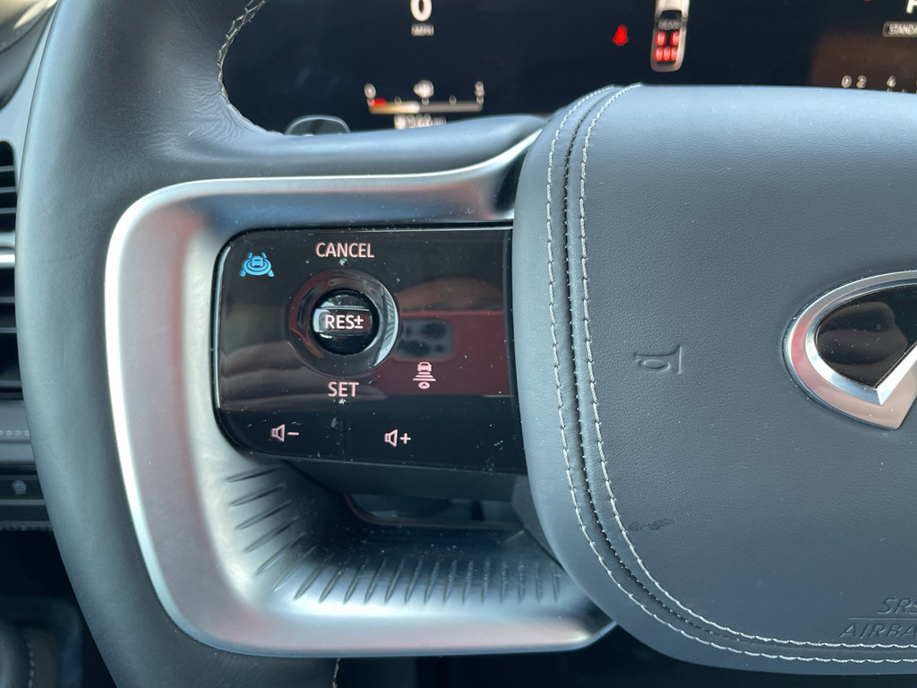 Used 2025 INFINITI QX80 Sensory image 14