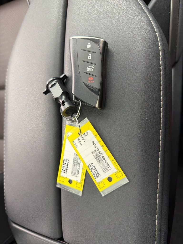 Used 2024 Lexus TX 350 AWD image 37