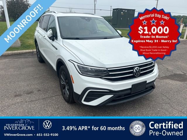 Used 2022 Volkswagen Tiguan SE w/ Panoramic Sunroof Package