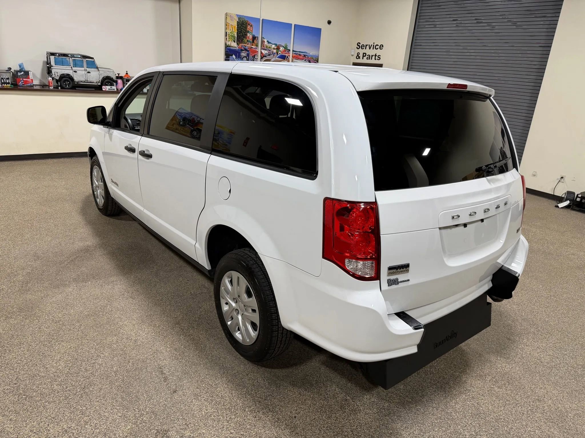 Used 2019 Dodge Grand Caravan SE image 20